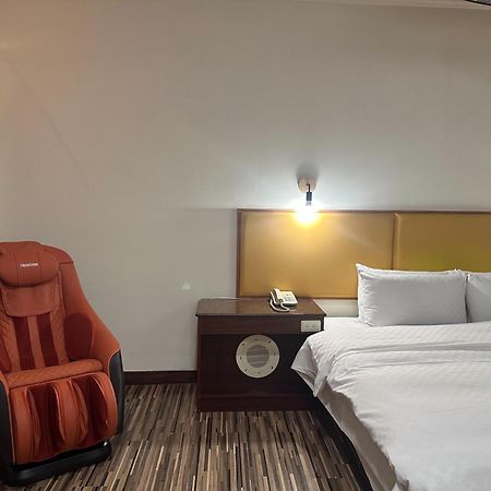 Hua Du Motel Jiji Exterior foto